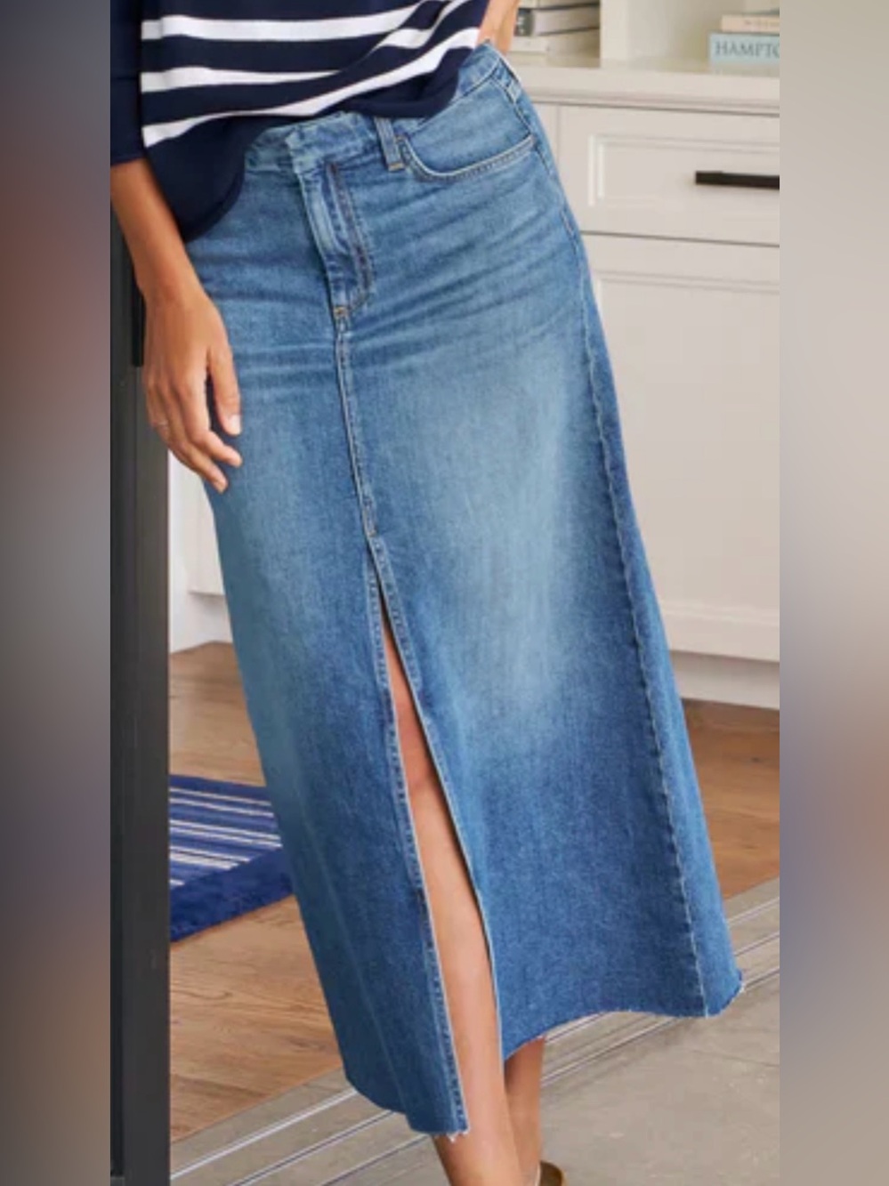 Frank & Eileen Light Blue Denim Skirt - Classic Front Zip its new size 25